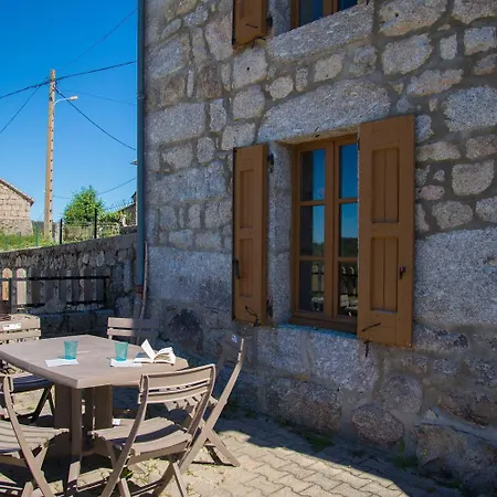 De France 3/4 Personnes A Ferluguet * Sainte-Eulalie (Lozere)